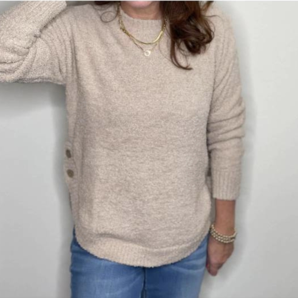 Hello Nite Plush Side Button Crew Neck Long Sleeve Top Size Medium Taupe EUC